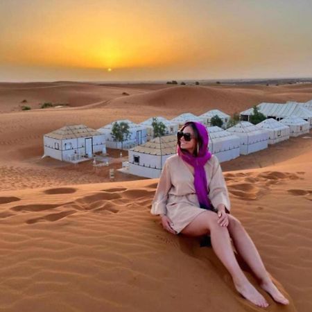 Luxury Bedouin Camp Bed & Breakfast Merzouga Bagian luar foto