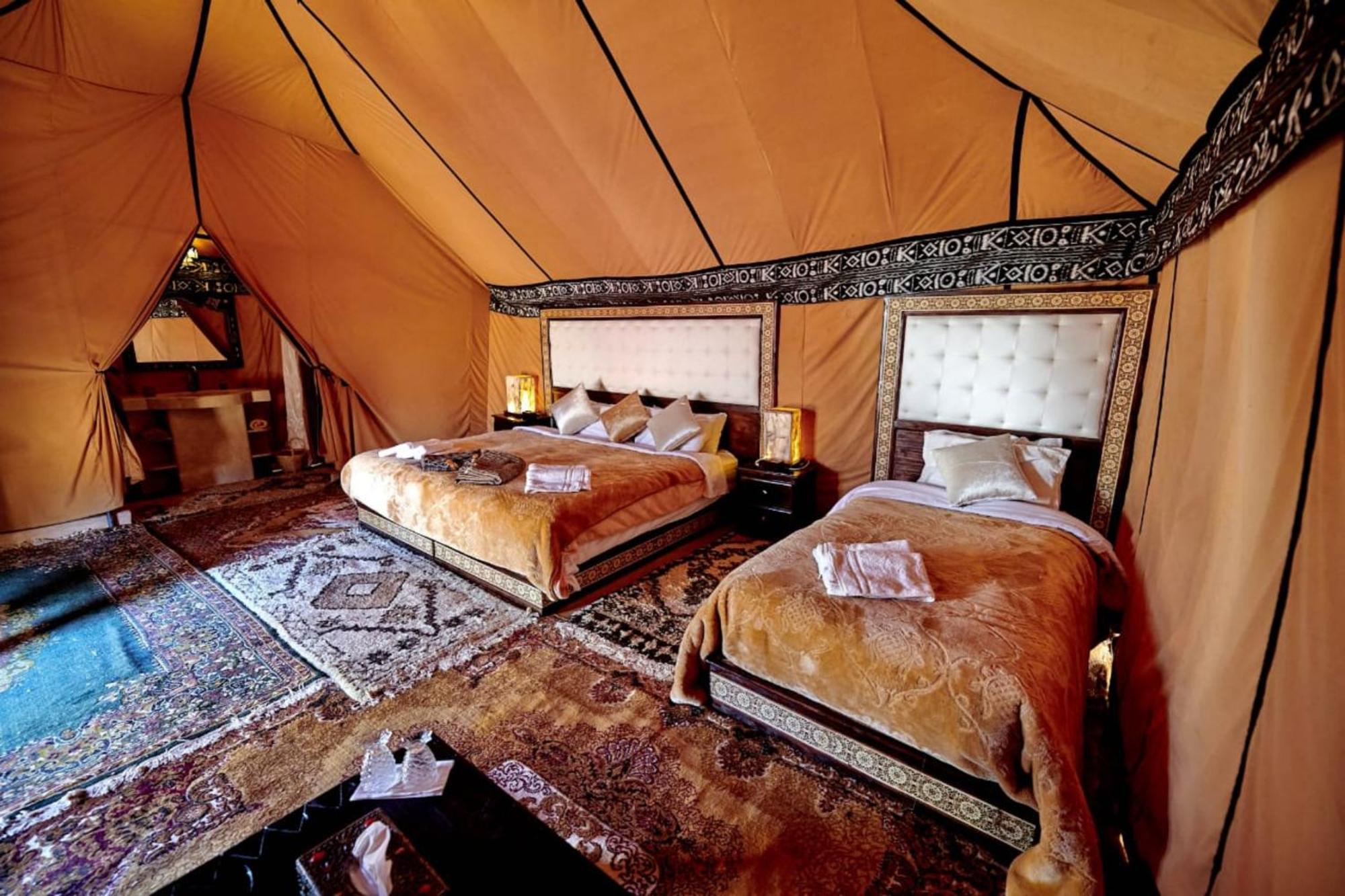 Luxury Bedouin Camp Bed & Breakfast Merzouga Bagian luar foto