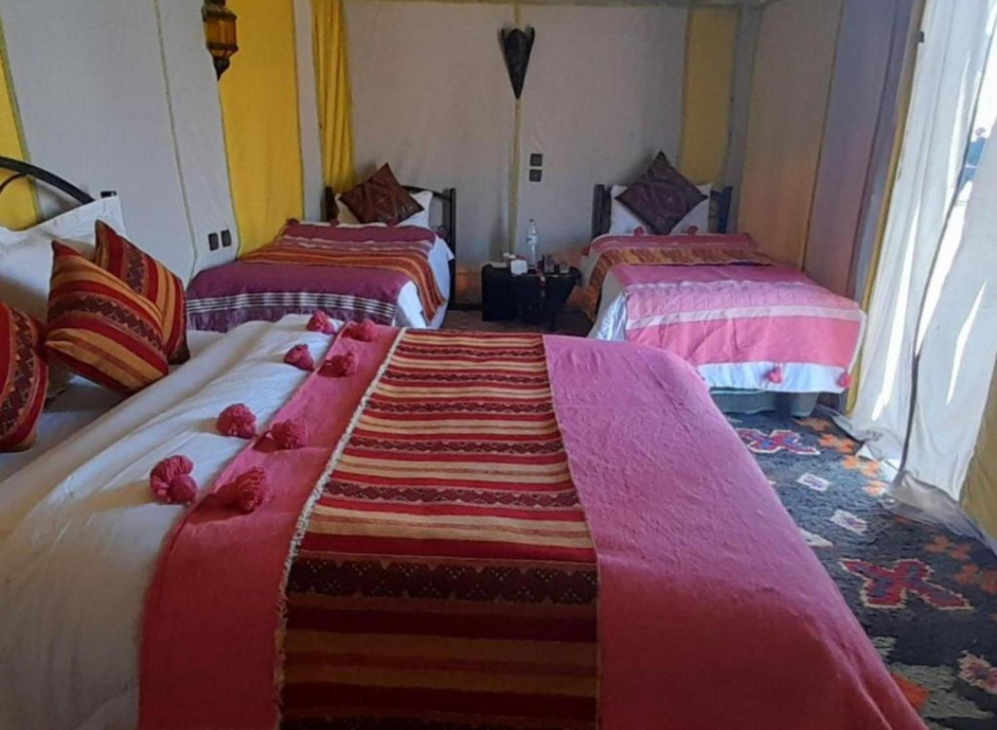 Luxury Bedouin Camp Bed & Breakfast Merzouga Bagian luar foto