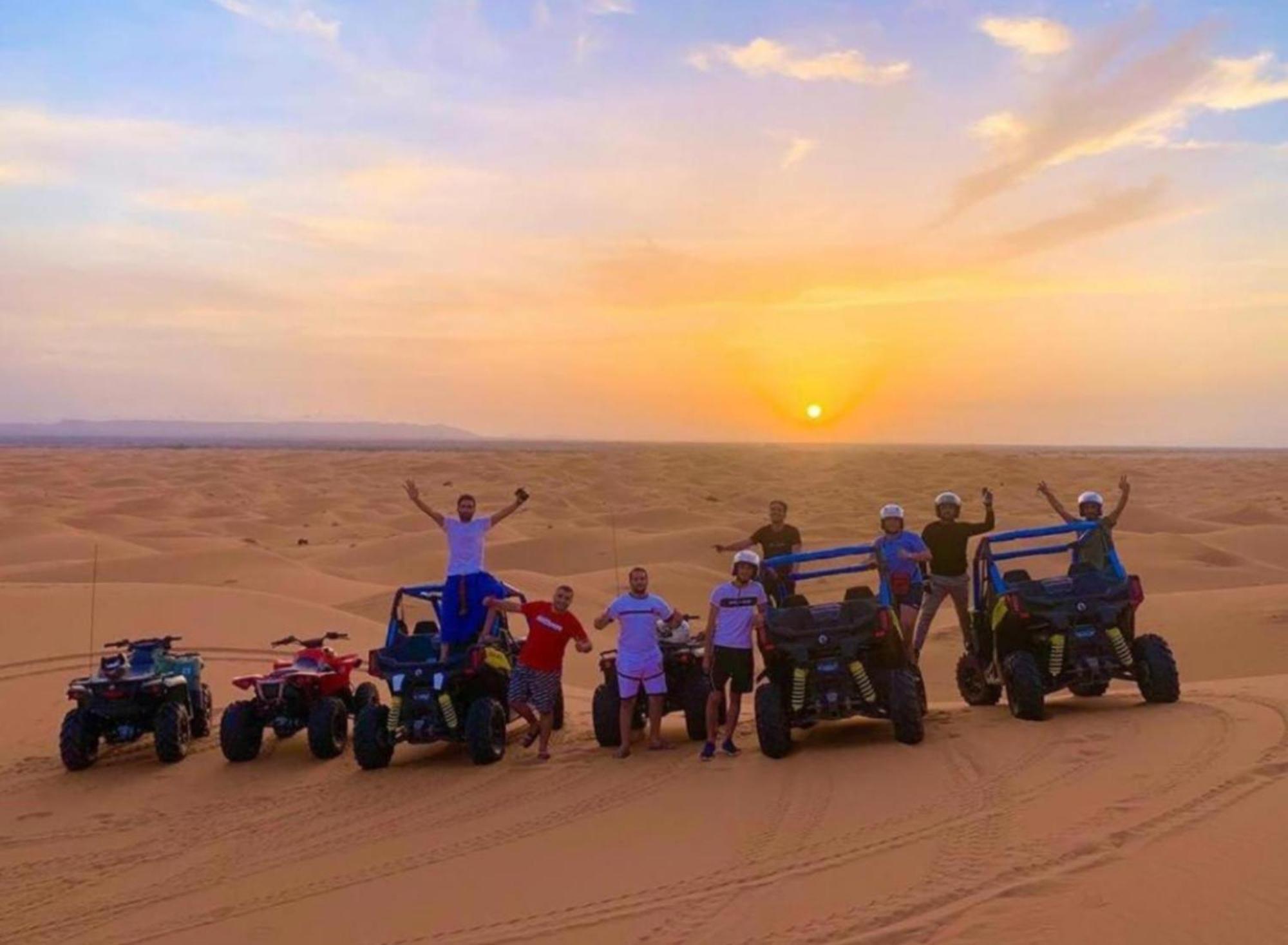 Luxury Bedouin Camp Bed & Breakfast Merzouga Bagian luar foto