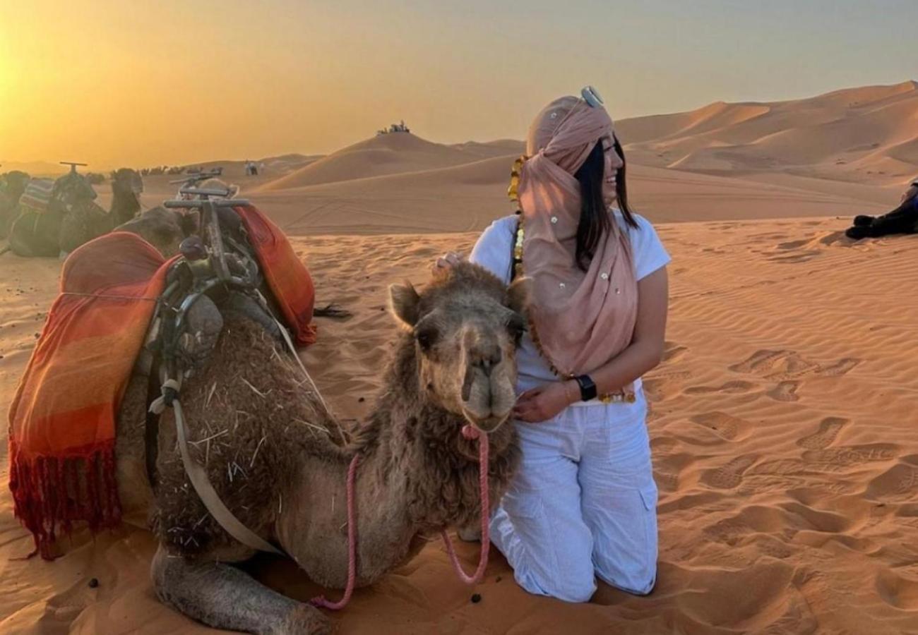 Luxury Bedouin Camp Bed & Breakfast Merzouga Bagian luar foto